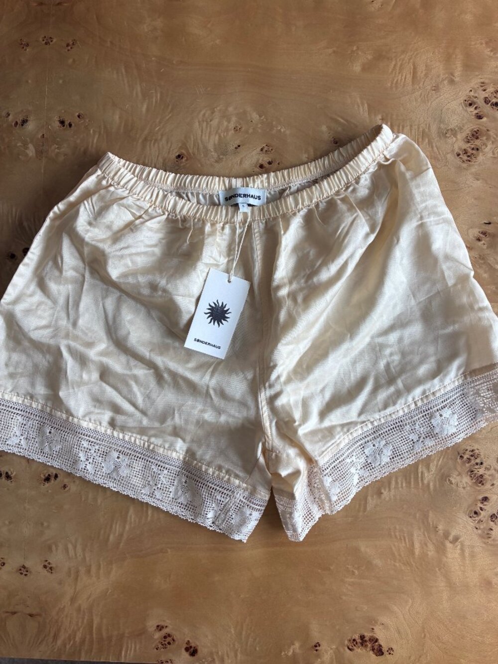 Sonderhaus Silk Boxer Short in Sweet Cream - Picture 5 of 8